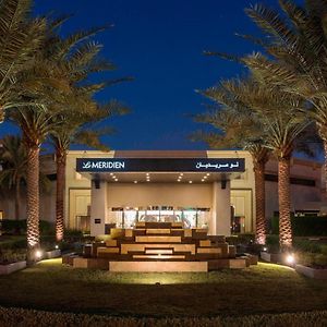 Le Meridien Dubai Hotel, Royal Club&Conference Centre